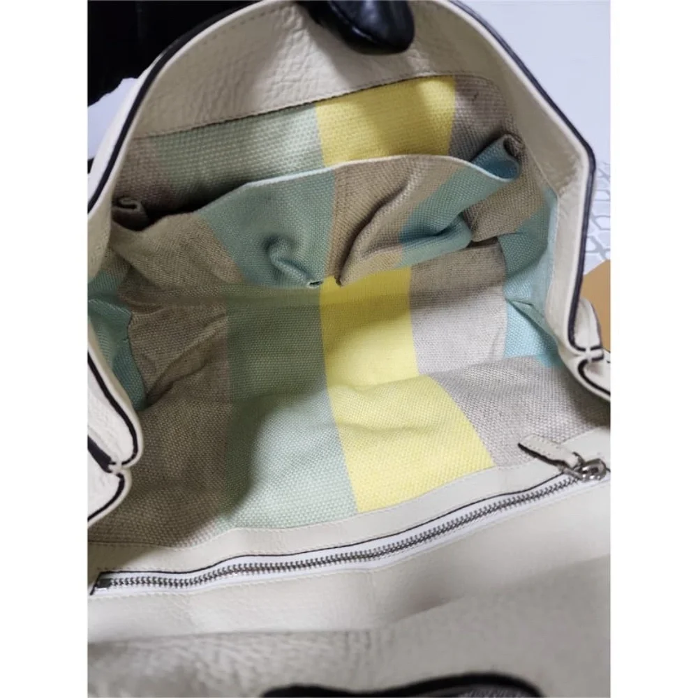 Authentic Gucci Small Bamboo Daily Satchel Bag Off-White